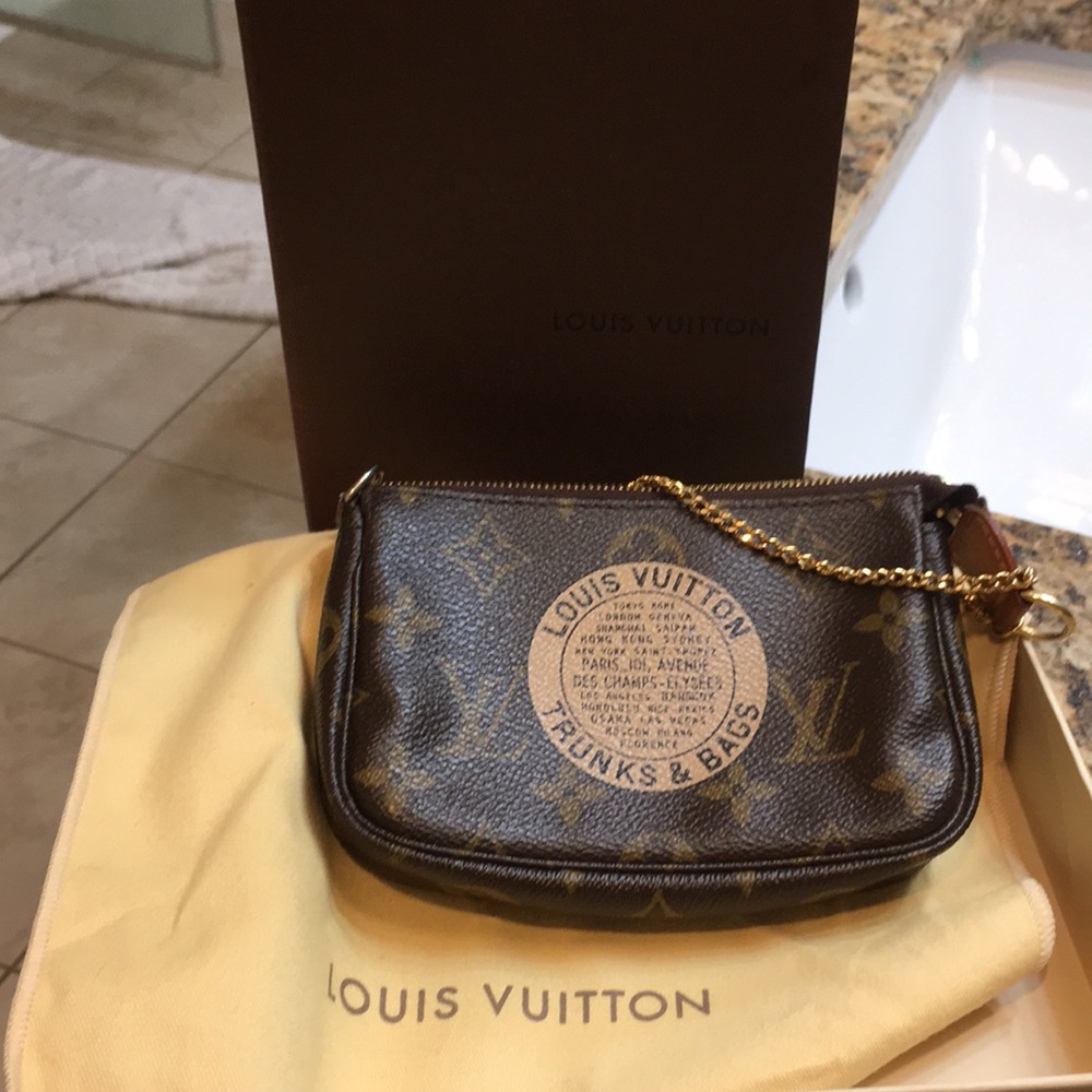 ONE DAY ONLY SALE Louis Vuitton T&B Mini Clutch